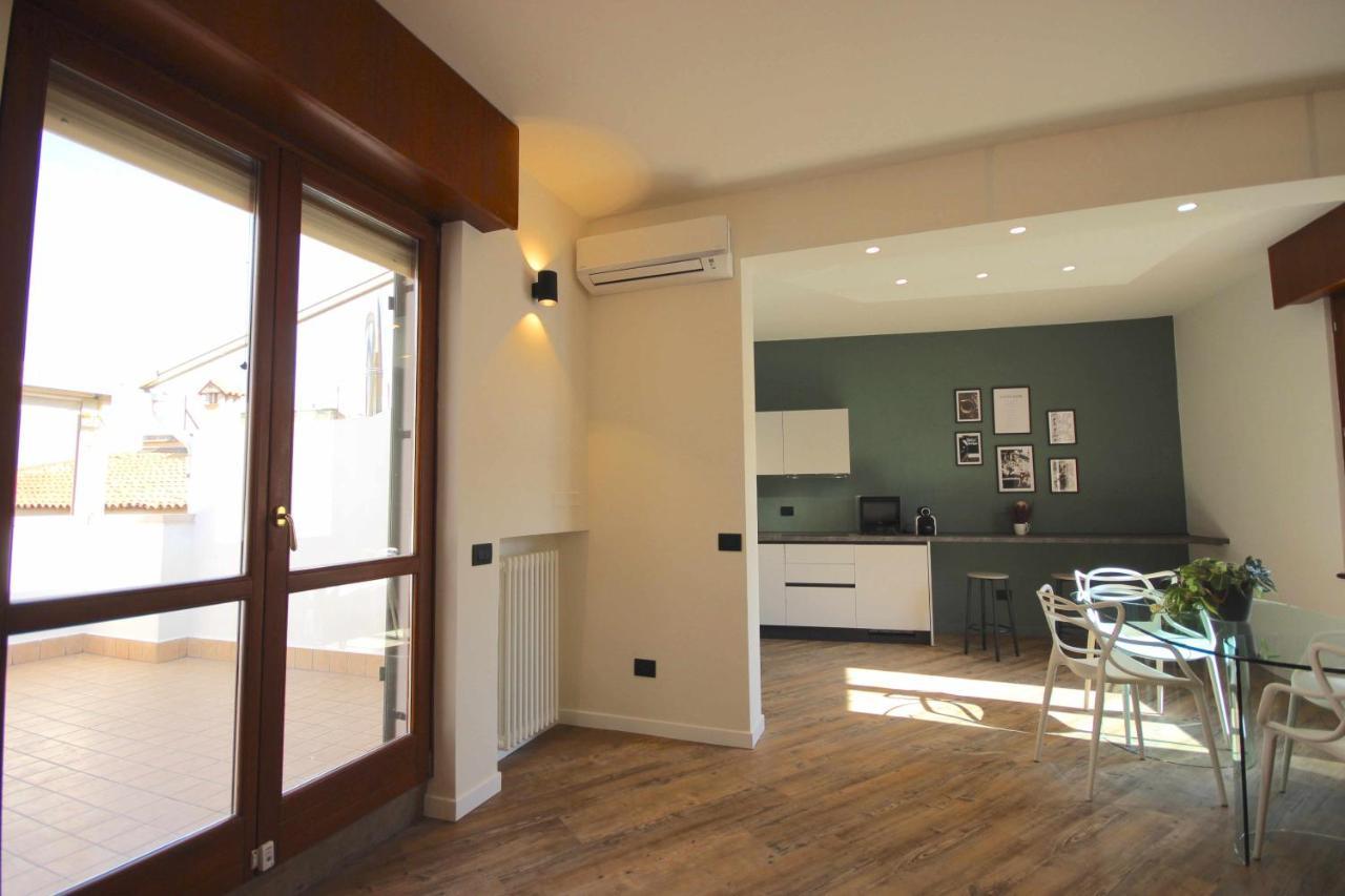 Case Vr Holiday Vittorias Flat Verona Exterior photo