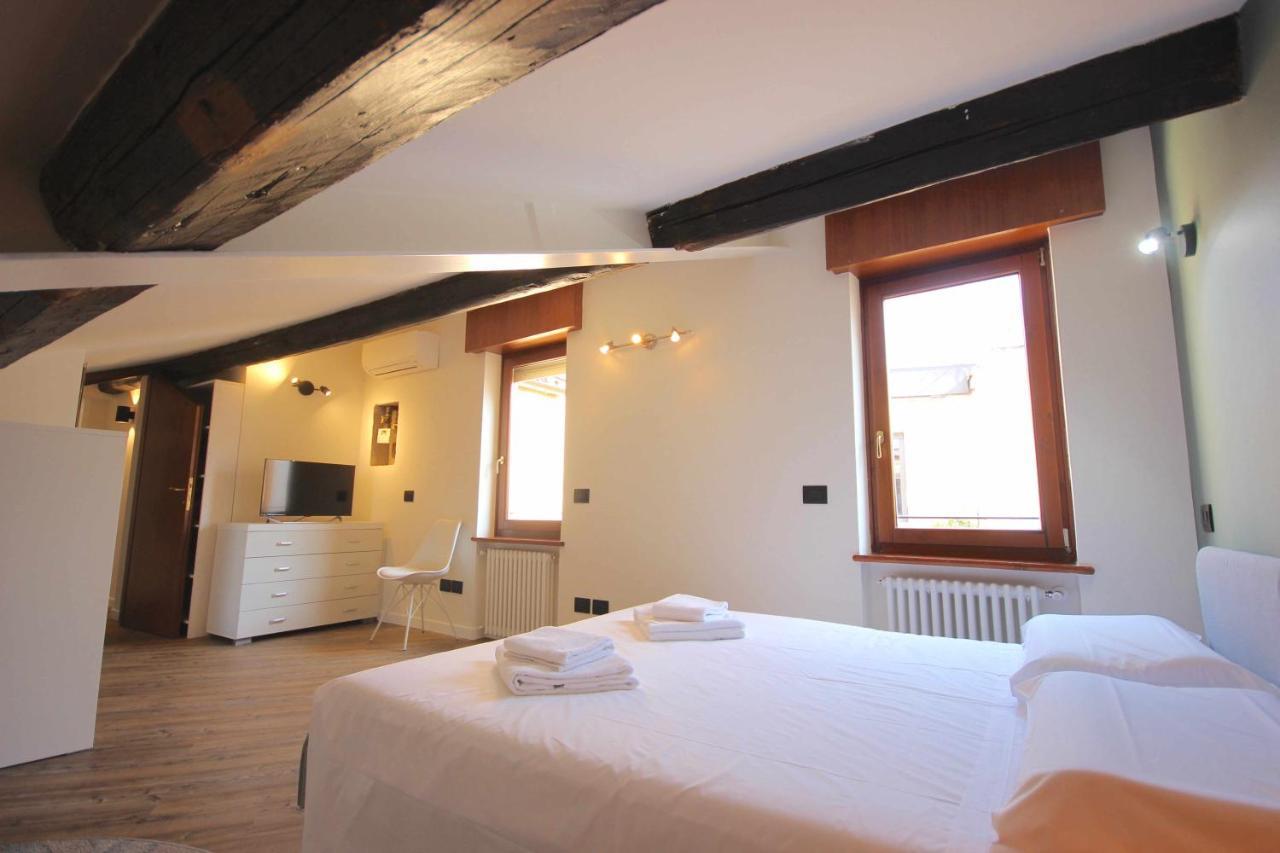 Case Vr Holiday Vittorias Flat Verona Exterior photo